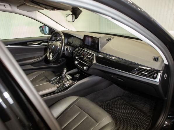 BMW 5 серии VII (G30/G31/G38) Рестайлинг с пробегом 2021 года, цена 4 500 000 рублей, 116692 км, седан, Автокод Объявления