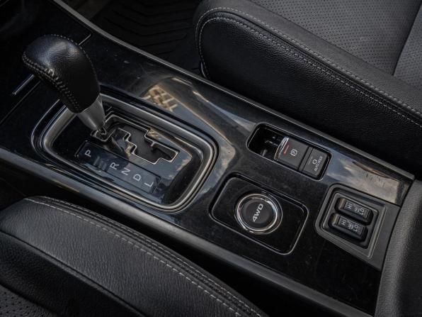 Mitsubishi Outlander III Рестайлинг 2 с пробегом 2018 года, цена 1 979 000 рублей, 172921 км, внедорожник, Автокод Объявления