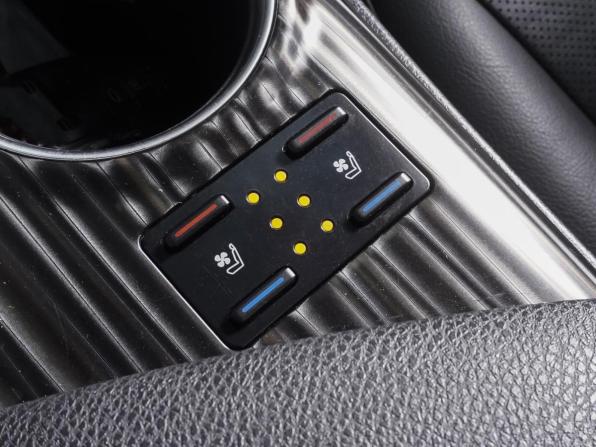 Toyota Camry VIII (XV70) с пробегом 2019 года, цена 2 950 000 рублей, 167243 км, седан, Автокод Объявления