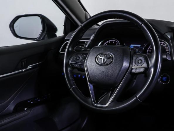 Toyota Camry VIII (XV70) с пробегом 2021 года, цена 3 450 000 рублей, 53000 км, седан, Автокод Объявления