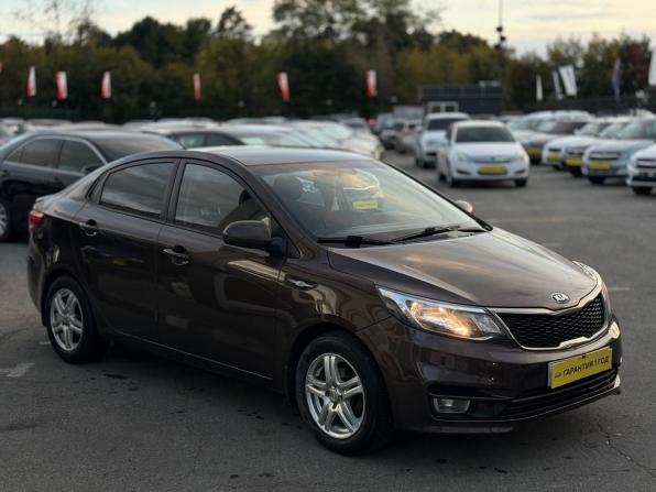Kia Rio III Рестайлинг с пробегом 2015 года, цена 899 000 рублей, 189247 км, седан, Автокод Объявления