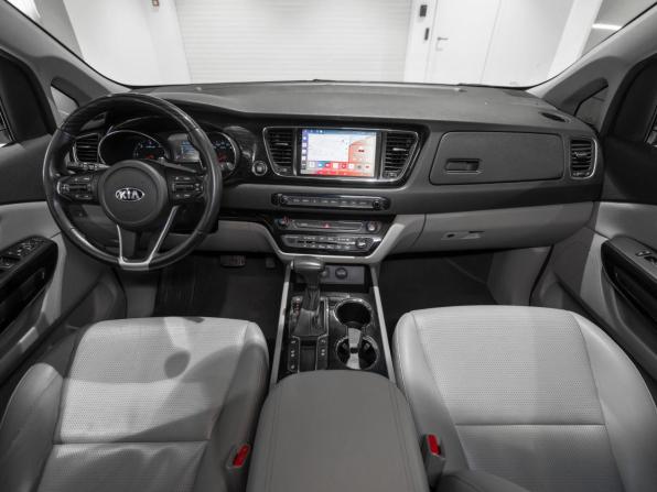 Kia Carnival III с пробегом 2018 года, цена 2 645 000 рублей, 186632 км, минивэн, Автокод Объявления