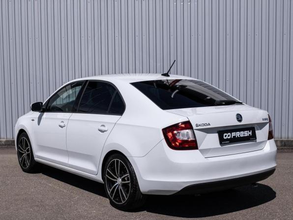 Skoda Rapid I Рестайлинг с пробегом 2019 года, цена 1 349 000 рублей, 141981 км, лифтбек, Автокод Объявления