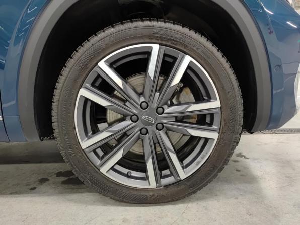 Geely Monjaro I с пробегом 2023 года, цена 3 380 000 рублей, 26536 км, внедорожник, Автокод Объявления