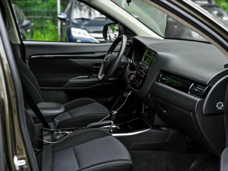 Mitsubishi Outlander III Рестайлинг 3 Санкт-Петербург  - изображение 13