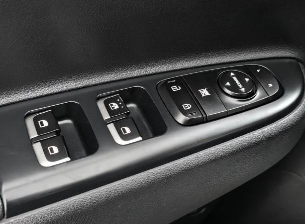 Kia Rio IV с пробегом 2018 года, цена 1 555 000 рублей, 109945 км, хэтчбек, Автокод Объявления