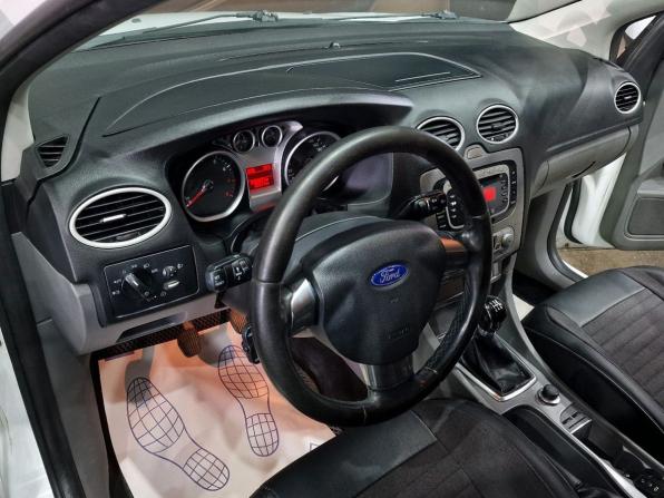 Ford Focus II Рестайлинг с пробегом 2008 года, цена 480 000 рублей, 236306 км, хэтчбек, Автокод Объявления
