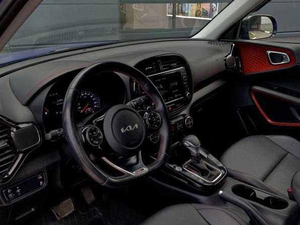 Kia Soul III с пробегом 2022 года, цена 2 499 000 рублей, 49200 км, хэтчбек, Автокод Объявления