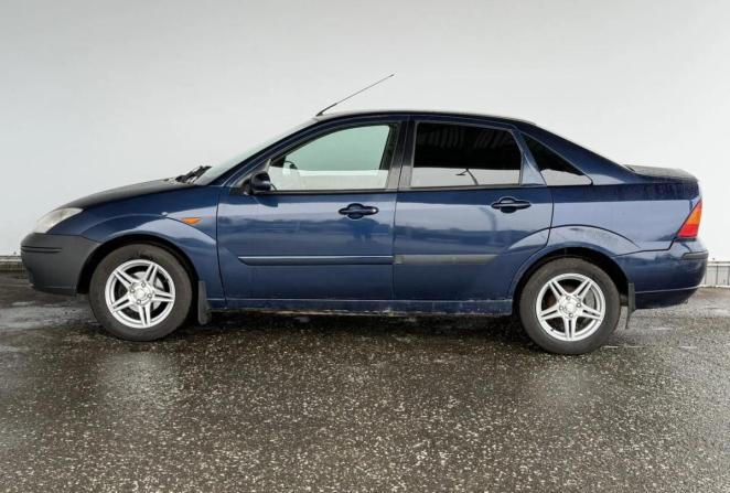 Ford Focus I Рестайлинг с пробегом 2002 года, цена 250 000 рублей, 276168 км, седан, Автокод Объявления