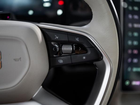 Geely Galaxy L7 с пробегом 2023 года, цена 3 300 000 рублей, 66061 км, внедорожник, Автокод Объявления
