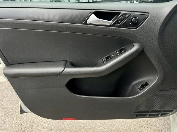 Volkswagen Jetta VI Рестайлинг с пробегом 2015 года, цена 1 099 000 рублей, 97159 км, седан, Автокод Объявления