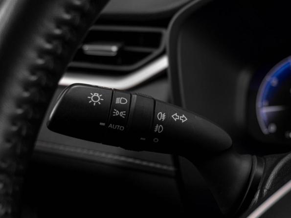 Toyota RAV4 V (XA50) с пробегом 2023 года, цена 3 699 000 рублей, 68355 км, внедорожник, Автокод Объявления