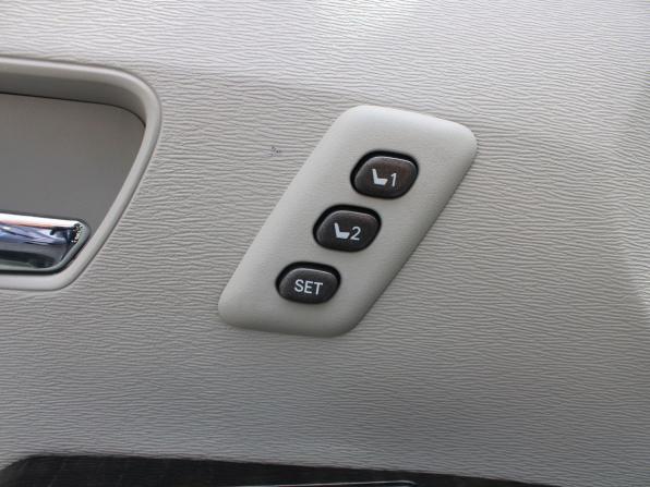 Toyota Venza I Рестайлинг с пробегом 2013 года, цена 1 875 000 рублей, 269891 км, внедорожник, Автокод Объявления