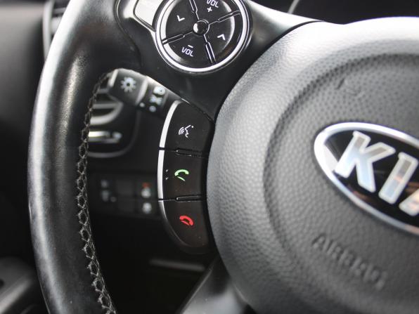Kia Soul II Рестайлинг с пробегом 2018 года, цена 1 589 000 рублей, 87112 км, хэтчбек, Автокод Объявления