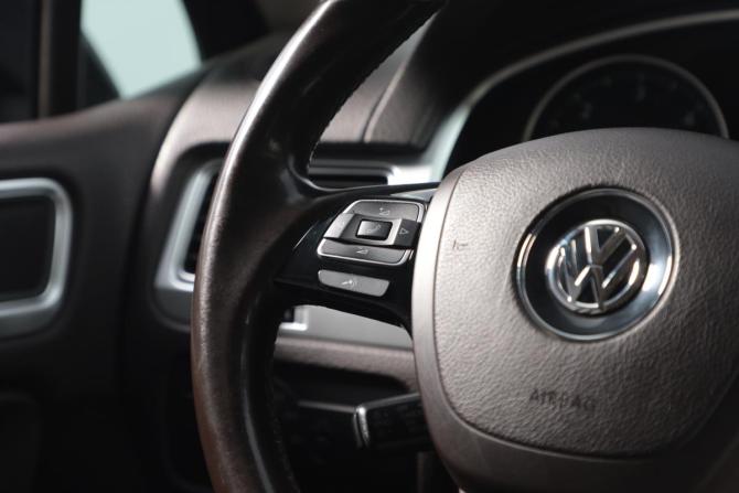 Volkswagen Touareg II Рестайлинг с пробегом 2016 года, цена 3 249 000 рублей, 184000 км, внедорожник, Автокод Объявления