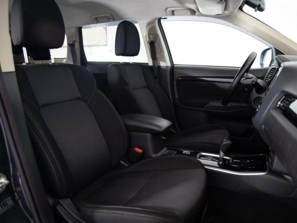 Mitsubishi Outlander III Рестайлинг 3 с пробегом 2019 года, цена 1 899 000 рублей, 194884 км, внедорожник, Автокод Объявления