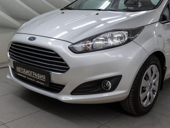 Ford Fiesta Mk6 Рестайлинг с пробегом 2015 года, цена 1 034 000 рублей, 46810 км, седан, Автокод Объявления