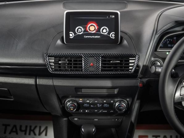 Mazda Axela III с пробегом 2014 года, цена 1 260 500 рублей, 99137 км, хэтчбек, Автокод Объявления