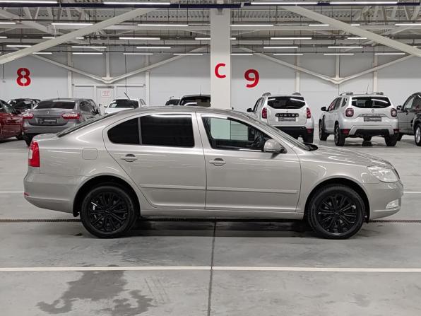 Skoda Octavia II (A5) Рестайлинг с пробегом 2011 года, цена 950 000 рублей, 161343 км, лифтбек, Автокод Объявления