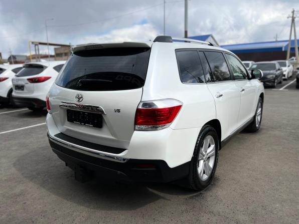 Toyota Highlander II (XU40) Рестайлинг с пробегом 2012 года, цена 2 100 000 рублей, 210200 км, внедорожник, Автокод Объявления