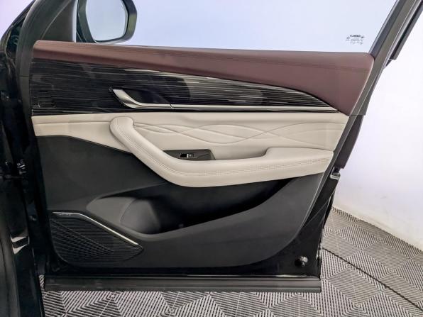 Geely Monjaro I с пробегом 2023 года, цена 3 230 000 рублей, 72936 км, внедорожник, Автокод Объявления