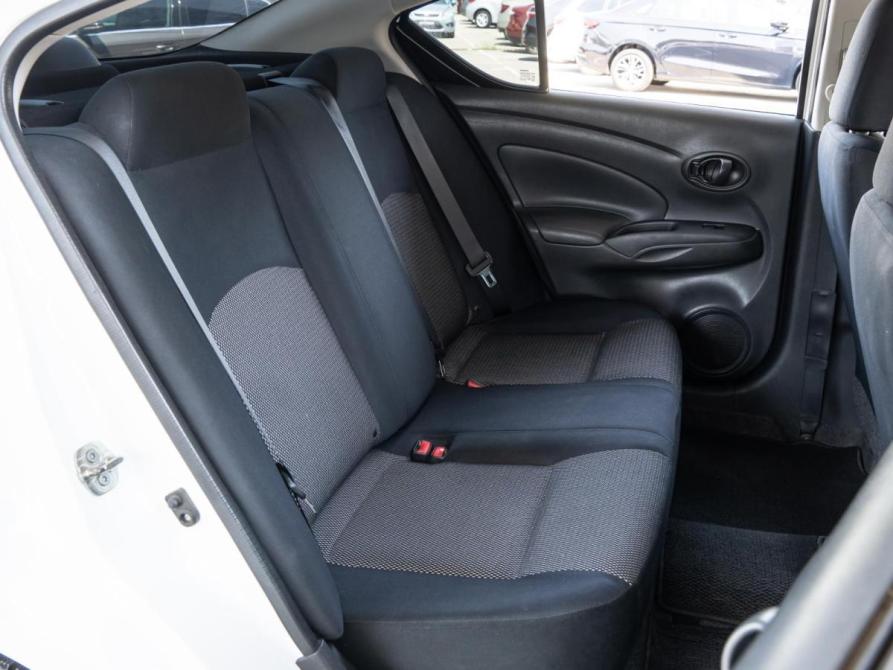 Nissan Latio I (N17) Рестайлинг Волгоград  - изображение 9