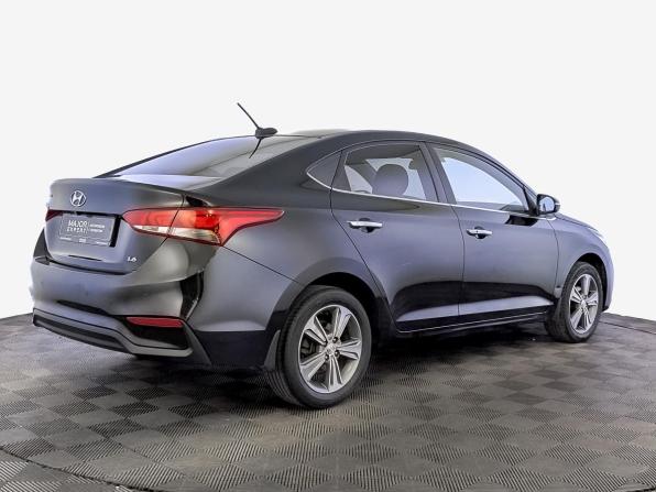 Hyundai Solaris II с пробегом 2017 года, цена 1 290 000 рублей, 98266 км, седан, Автокод Объявления