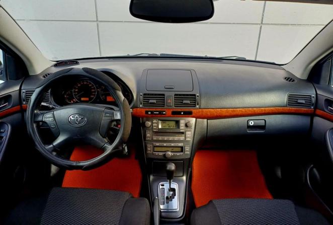Toyota Avensis II Рестайлинг с пробегом 2006 года, цена 820 000 рублей, 297013 км, седан, Автокод Объявления