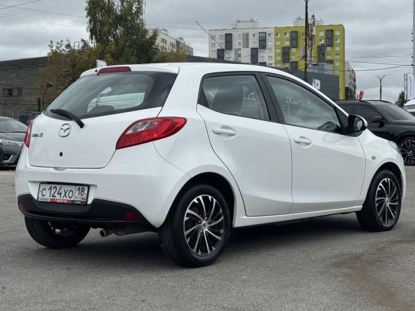 Mazda 2 II Рестайлинг (DE2) с пробегом 2011 года, цена 799 000 рублей, 90700 км, хэтчбек, Автокод Объявления