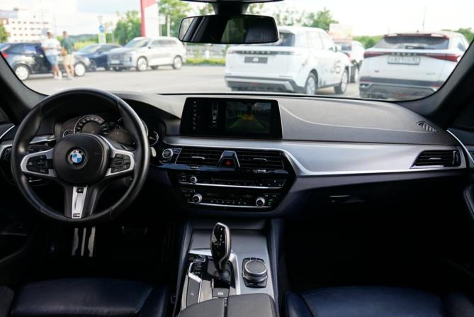 BMW 5 серии VII (G30/G31/G38) с пробегом 2017 года, цена 3 140 000 рублей, 122623 км, седан, Автокод Объявления