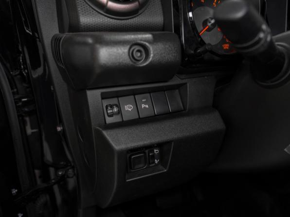 Suzuki Jimny IV с пробегом 2026 года, цена 4 300 000 рублей, 82 км, внедорожник, Автокод Объявления