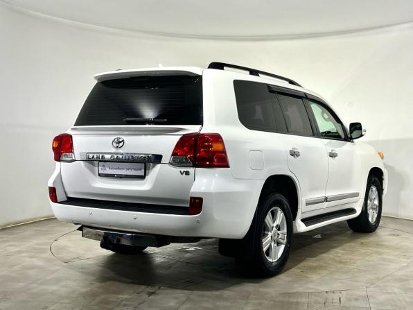 Toyota Land Cruiser 200 Series Рестайлинг 1 с пробегом 2014 года, цена 3 600 000 рублей, 292000 км, внедорожник, Автокод Объявления