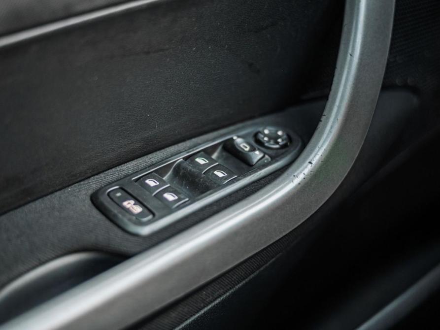 Peugeot 308 I Рестайлинг Санкт-Петербург  - изображение 8