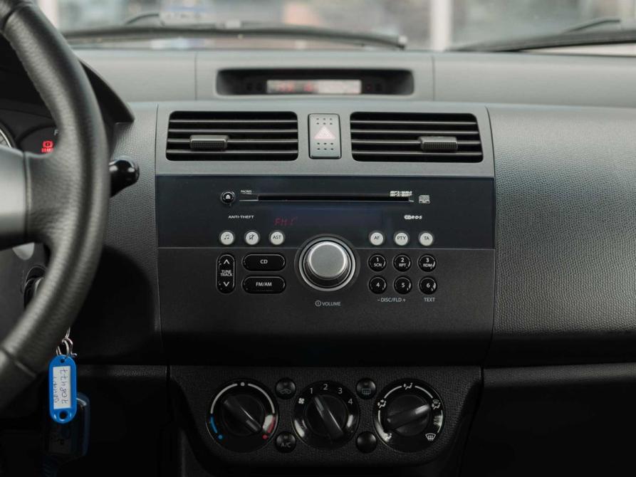 Suzuki Swift III Новосибирск  - изображение 14