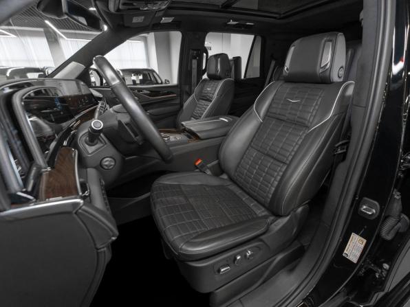 Cadillac Escalade V с пробегом 2023 года, цена 12 400 000 рублей, 17973 км, внедорожник, Автокод Объявления