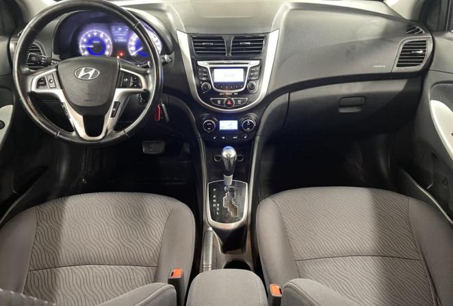 Hyundai Solaris I с пробегом 2012 года, цена 760 000 рублей, 177377 км, седан, Автокод Объявления