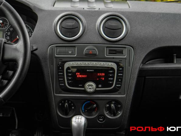 Ford Fusion I Рестайлинг с пробегом 2008 года, цена 378 000 рублей, 286879 км, хэтчбек, Автокод Объявления