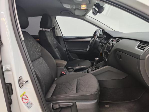 Skoda Octavia III (A7) Рестайлинг с пробегом 2018 года, цена 1 800 000 рублей, 101846 км, лифтбек, Автокод Объявления