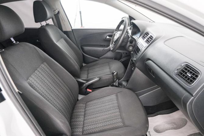 Volkswagen Polo V Рестайлинг с пробегом 2018 года, цена 869 000 рублей, 204000 км, седан, Автокод Объявления