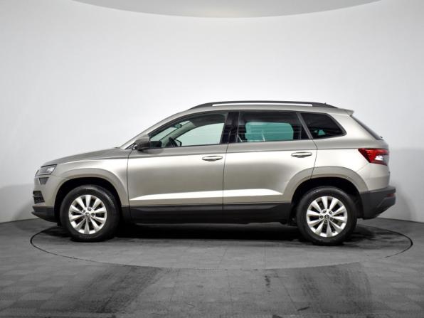 Skoda Karoq I с пробегом 2020 года, цена 1 940 000 рублей, 149406 км, внедорожник, Автокод Объявления