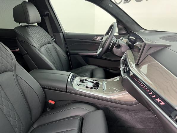 BMW X7 I (G07) Рестайлинг с пробегом 2024 года, цена 13 900 000 рублей, 17500 км, внедорожник, Автокод Объявления
