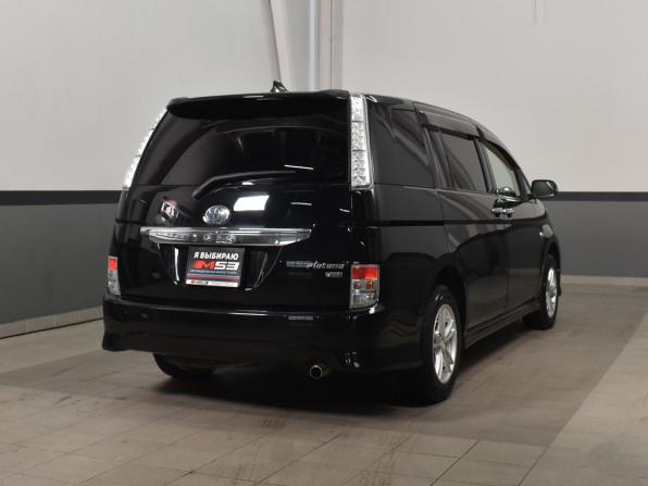 Toyota ISis I Рестайлинг с пробегом 2012 года, цена 1 264 995 рублей, 86627 км, компактвэн, Автокод Объявления
