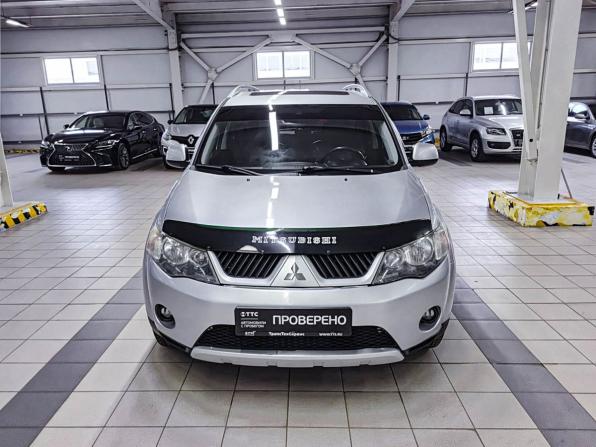 Mitsubishi Outlander II с пробегом 2008 года, цена 910 000 рублей, 105000 км, внедорожник, Автокод Объявления