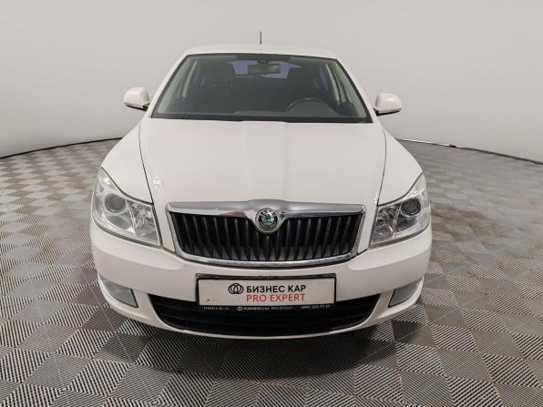 Skoda Octavia II (A5) Рестайлинг с пробегом 2013 года, цена 899 000 рублей, 157844 км, лифтбек, Автокод Объявления