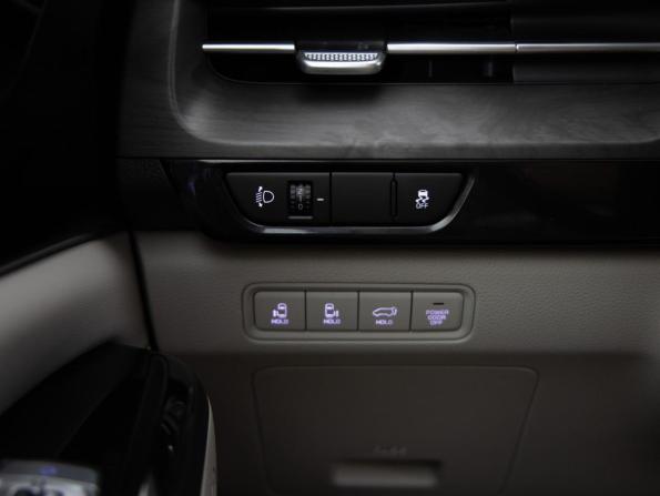 Kia Carnival IV с пробегом 2023 года, цена 3 999 000 рублей, 97883 км, минивэн, Автокод Объявления