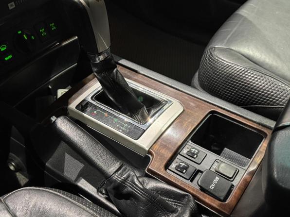 Toyota Land Cruiser Prado 150 Series с пробегом 2010 года, цена 2 470 000 рублей, 201780 км, внедорожник, Автокод Объявления