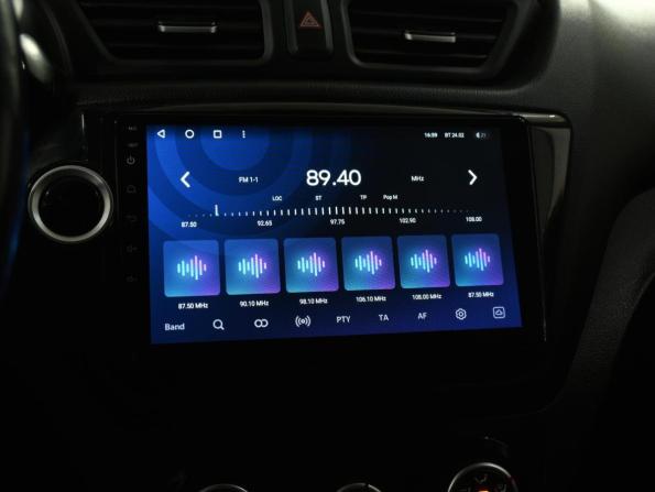 Kia Rio III Рестайлинг с пробегом 2015 года, цена 1 159 000 рублей, 72159 км, хэтчбек, Автокод Объявления