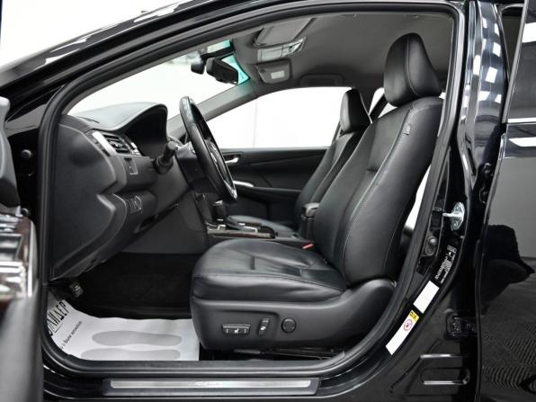 Toyota Camry VII (XV50) Рестайлинг с пробегом 2016 года, цена 1 269 000 рублей, 108048 км, седан, Автокод Объявления