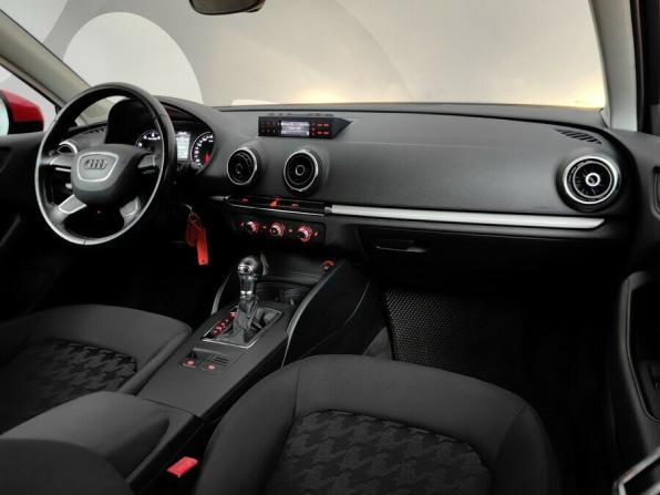 Audi A3 III (8V) с пробегом 2013 года, цена 954 000 рублей, 142083 км, хэтчбек, Автокод Объявления