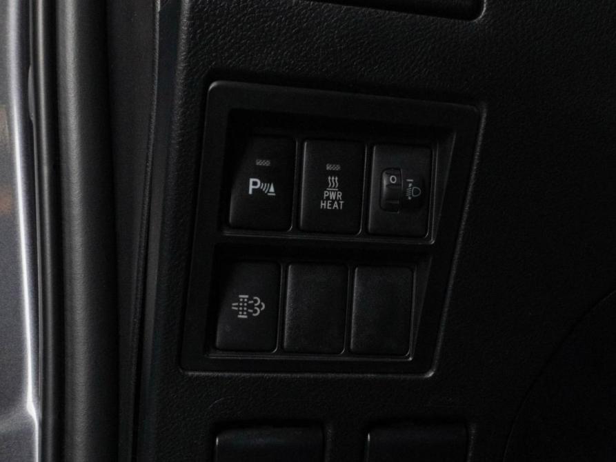 Toyota Hilux VIII Рестайлинг 2 Тюмень  - изображение 18